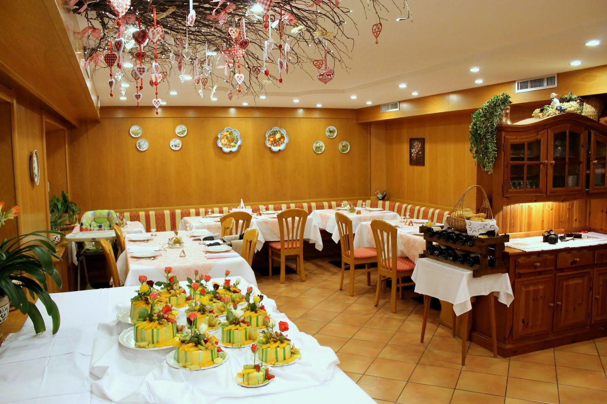 מואנה Albergo Trentino מראה חיצוני תמונה