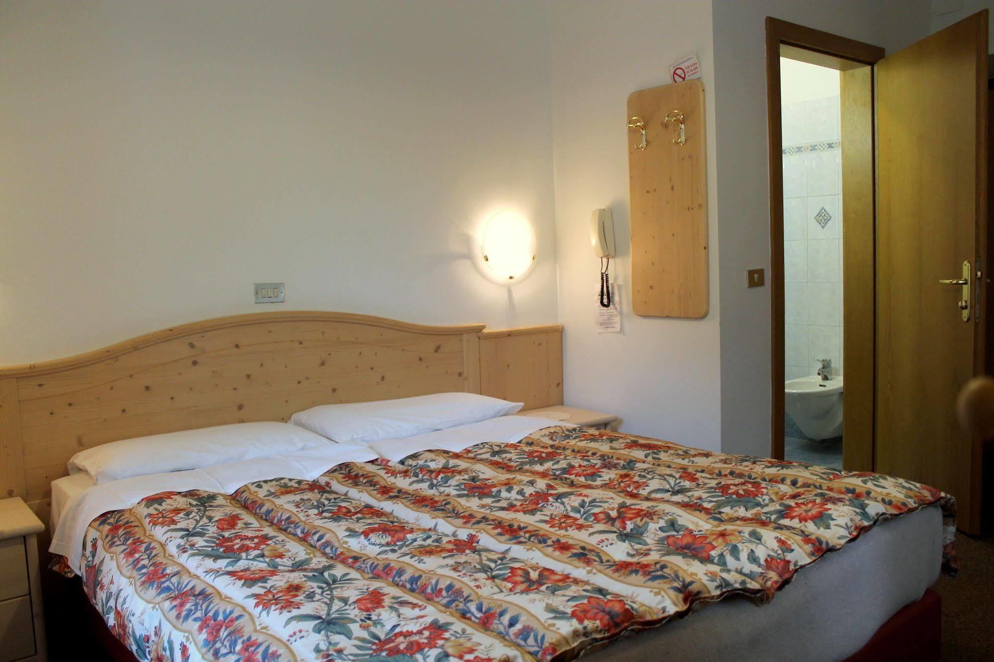מואנה Albergo Trentino מראה חיצוני תמונה