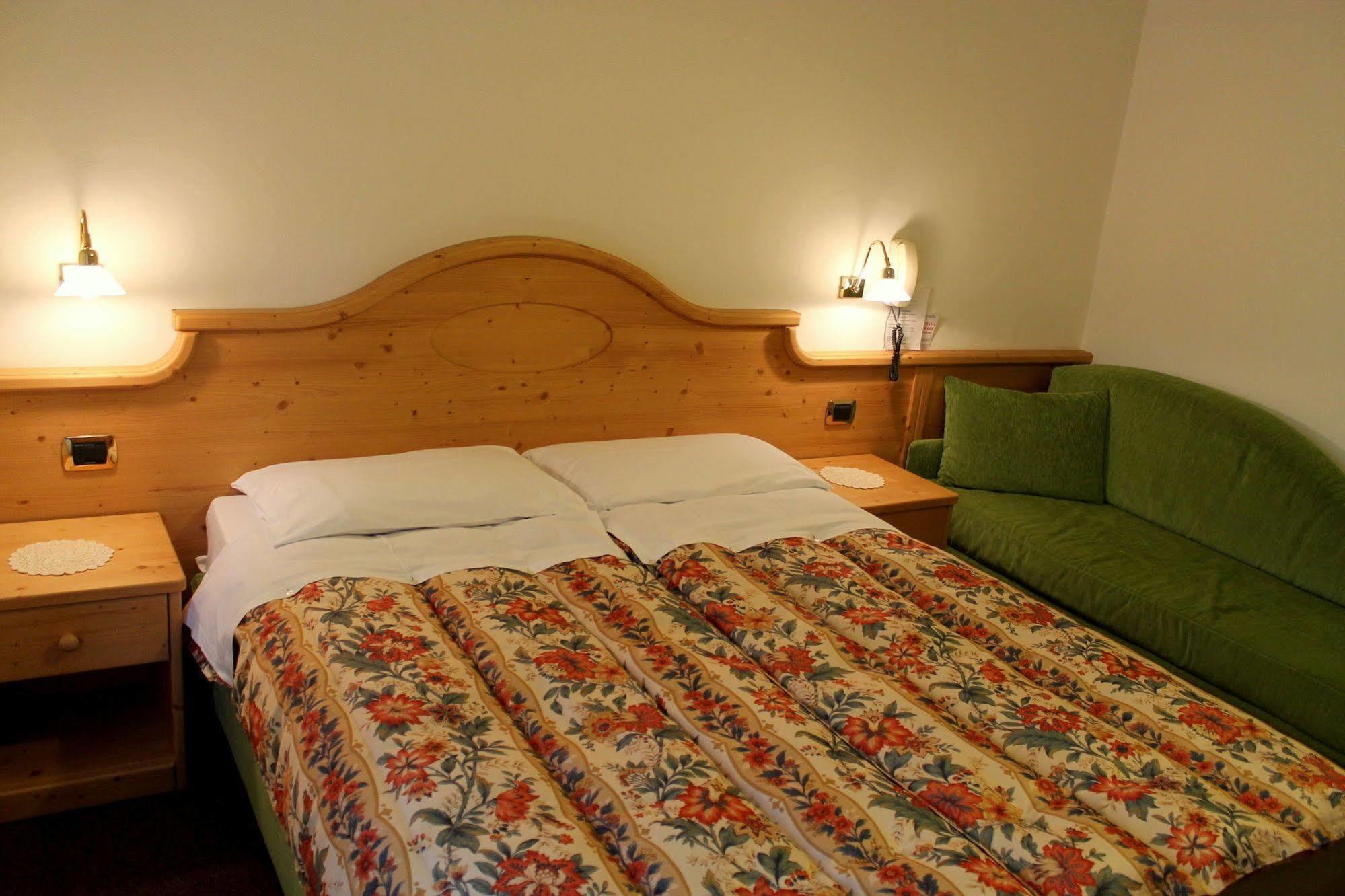 מואנה Albergo Trentino מראה חיצוני תמונה